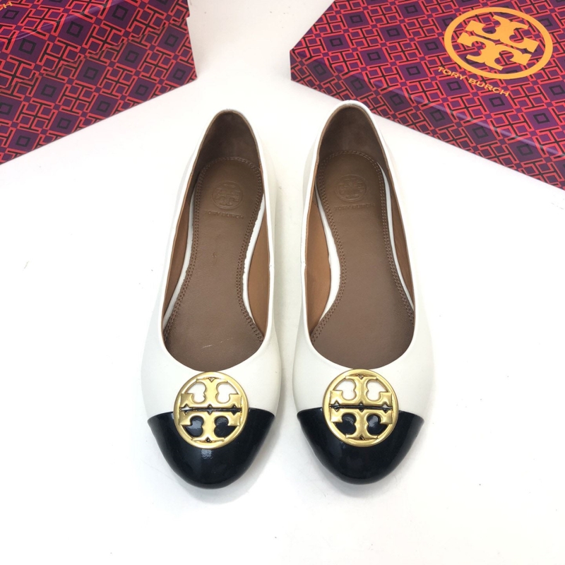 Other flat shoes